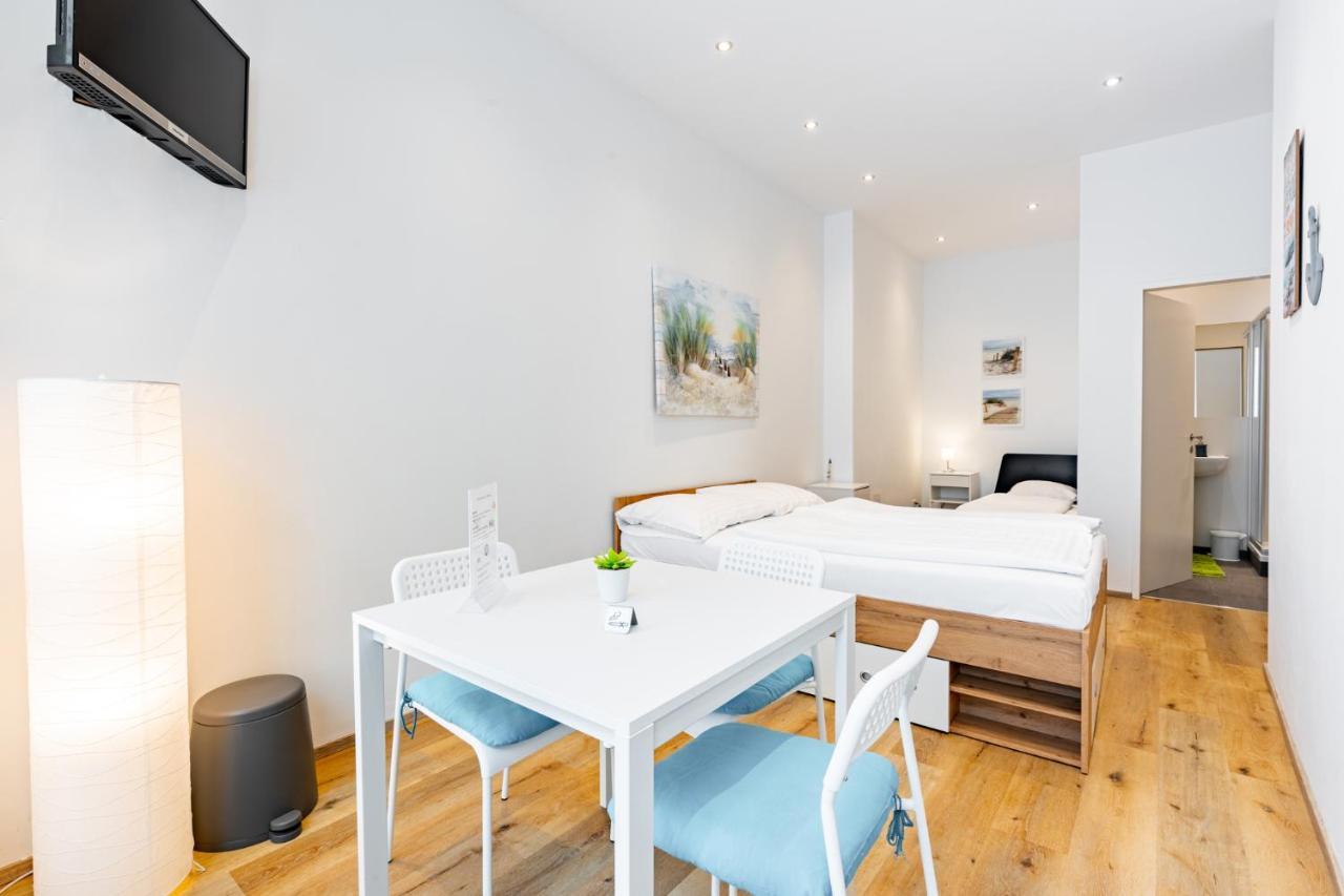 Budget Rooms West With Shared Kitchen فيينا المظهر الخارجي الصورة