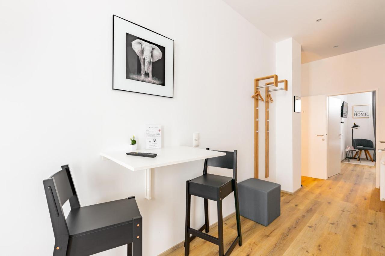 Budget Rooms West With Shared Kitchen فيينا المظهر الخارجي الصورة