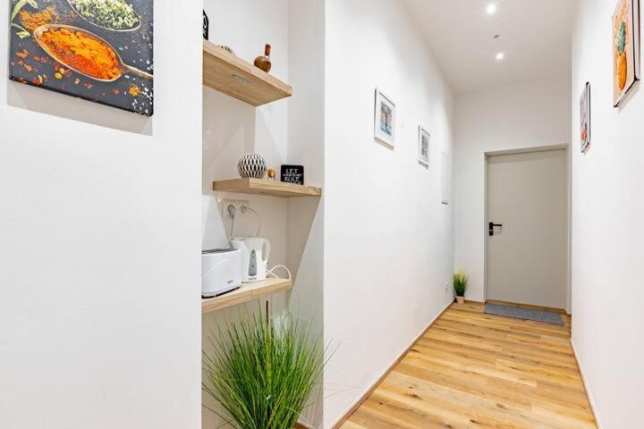 Budget Rooms West With Shared Kitchen فيينا المظهر الخارجي الصورة