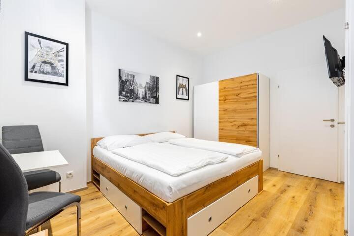 Budget Rooms West With Shared Kitchen فيينا المظهر الخارجي الصورة
