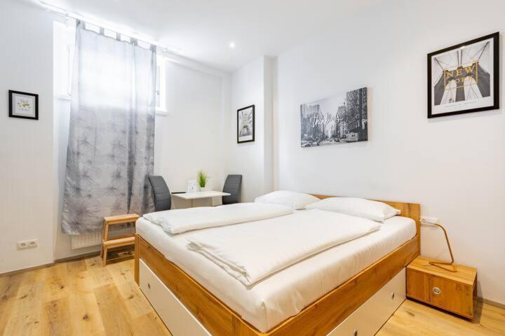 Budget Rooms West With Shared Kitchen فيينا المظهر الخارجي الصورة