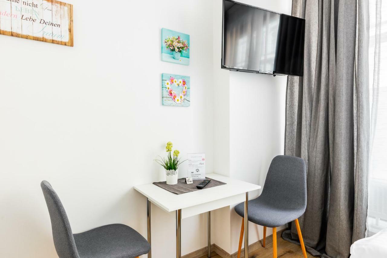 Budget Rooms West With Shared Kitchen فيينا المظهر الخارجي الصورة