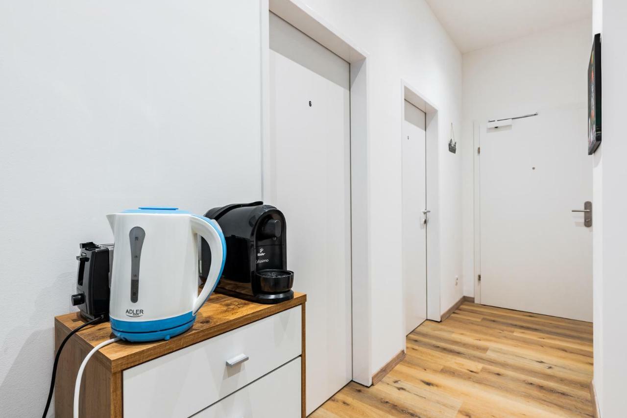 Budget Rooms West With Shared Kitchen فيينا المظهر الخارجي الصورة