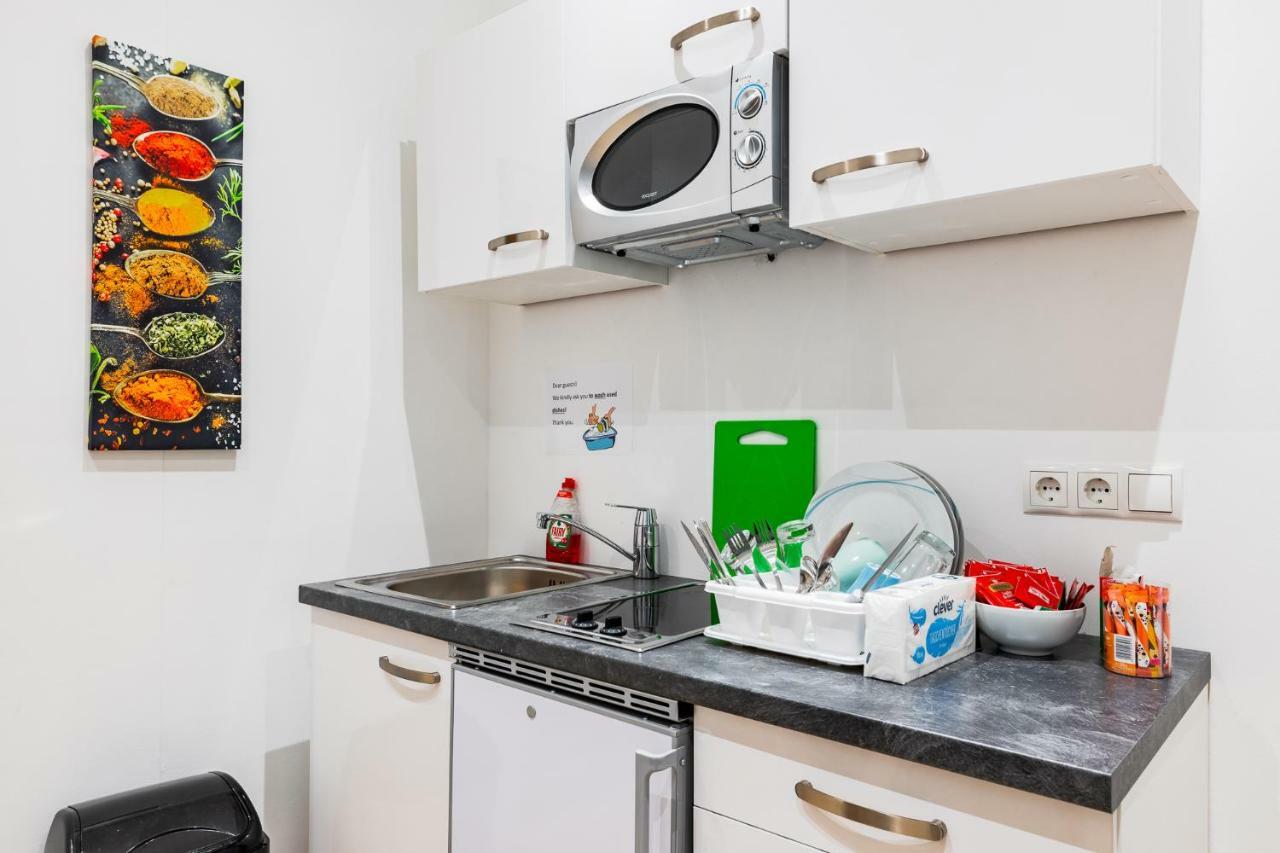 Budget Rooms West With Shared Kitchen فيينا المظهر الخارجي الصورة