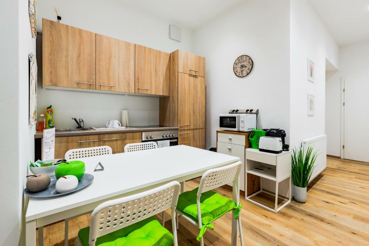 Budget Rooms West With Shared Kitchen فيينا المظهر الخارجي الصورة